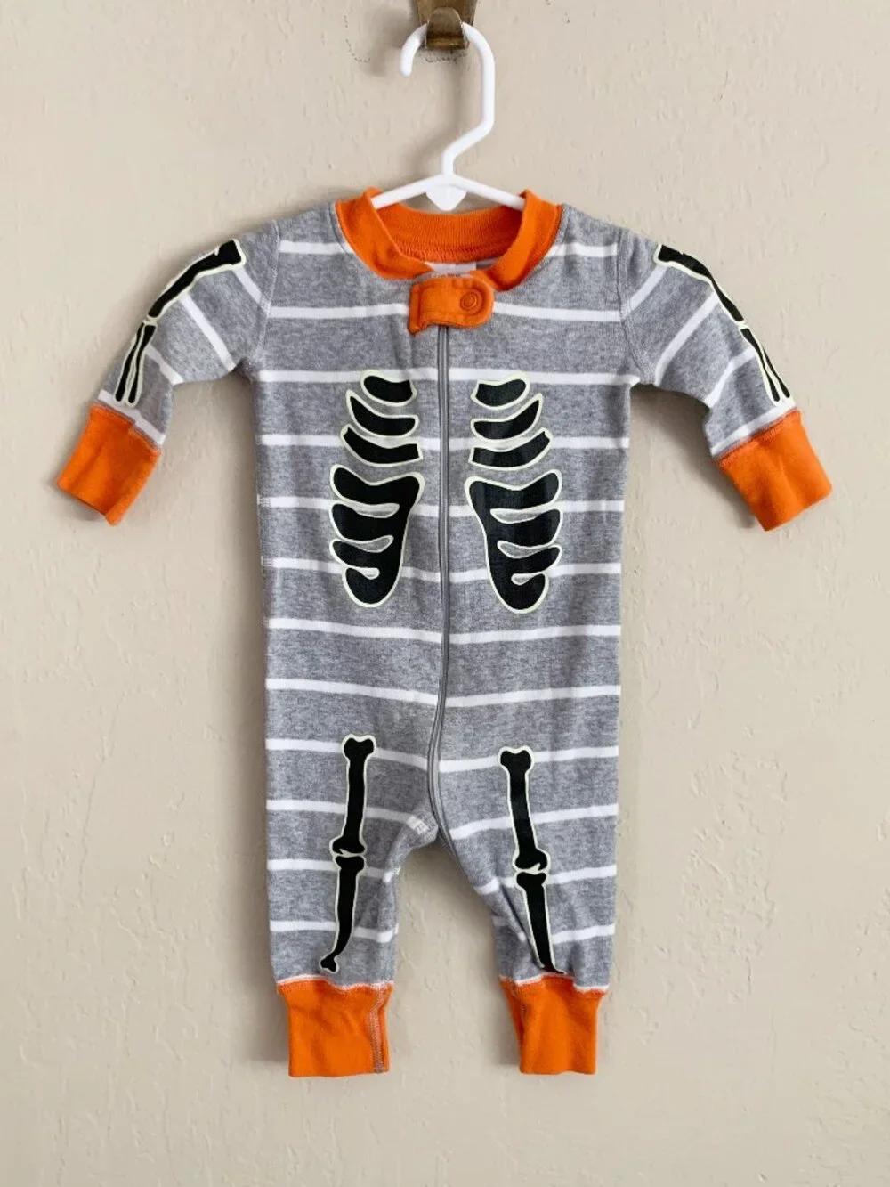 Hanna Andersson Halloween Skeleton Pajamas • 0-6 Months